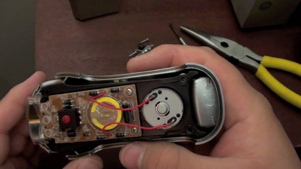 How do Crank Flashlights work?